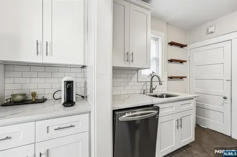 163 Poplar Avenue Hackensack NJ 07601