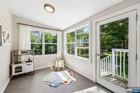 163 Poplar Avenue Hackensack NJ 07601