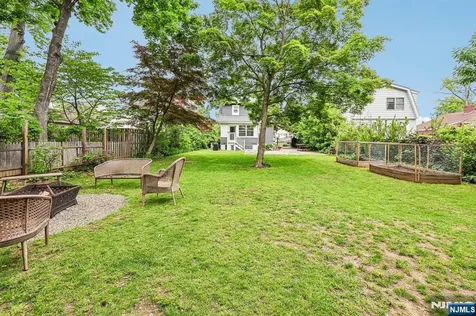 163 Poplar Avenue Hackensack NJ 07601
