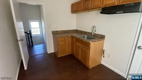 120 7th Street Newark NJ 07107
