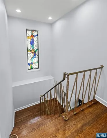 165 Hoover Drive Cresskill NJ 07626