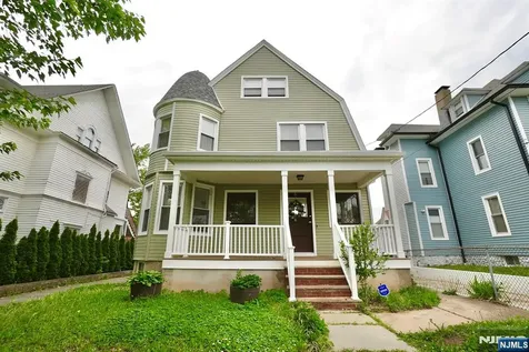 566-568 Highland Newark NJ 07104