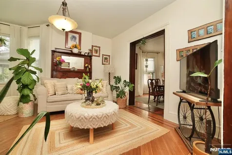 566-568 Highland Newark NJ 07104