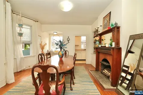 566-568 Highland Newark NJ 07104