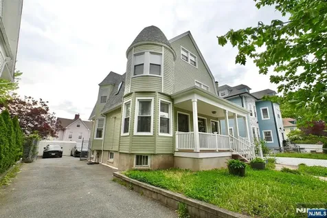 566-568 Highland Newark NJ 07104