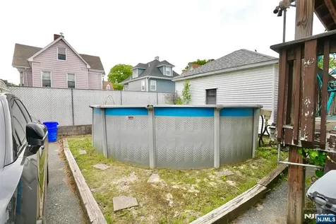 566-568 Highland Newark NJ 07104