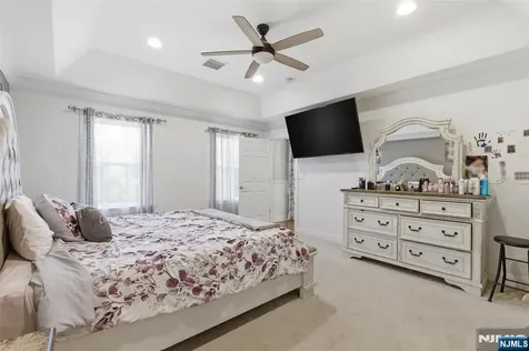 34 Tobyhanna Trail Hopatcong NJ 07843