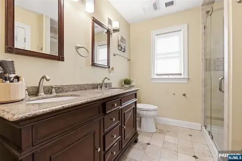 34 Tobyhanna Trail Hopatcong NJ 07843