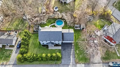 34 Tobyhanna Trail Hopatcong NJ 07843