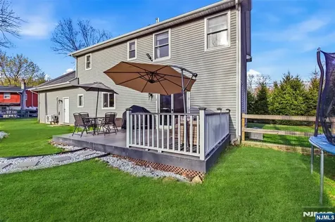 34 Tobyhanna Trail Hopatcong NJ 07843