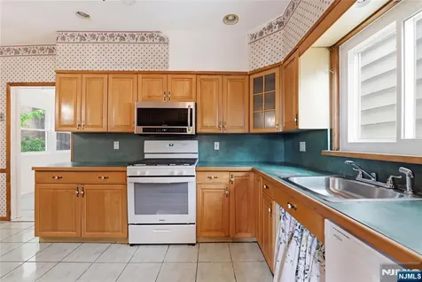136 56th Street Bayonne NJ 07002