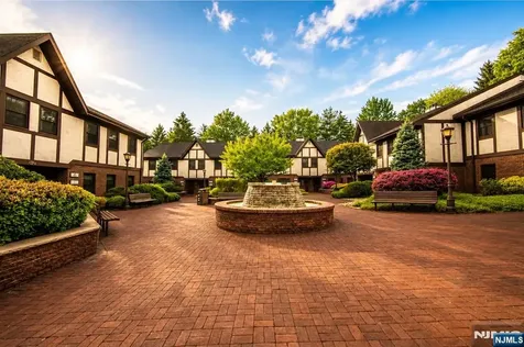 874 Pompton Avenue Cedar Grove NJ 07009
