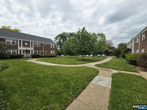 18A Elmwood Court Elmwood Park NJ 07407