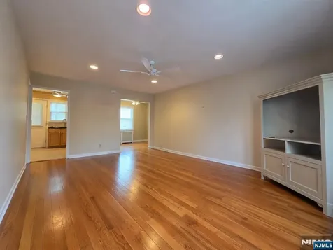 18A Elmwood Court Elmwood Park NJ 07407