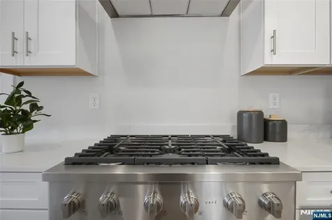 11 Pimlico Place Oakland NJ 07436