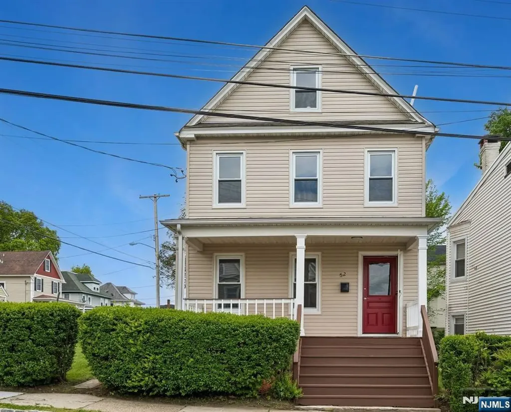 52 Central Avenue Dover Town NJ 07801