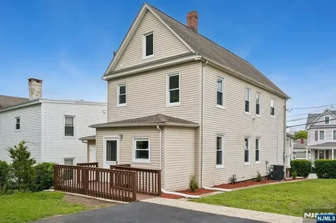 52 Central Avenue Dover Town NJ 07801