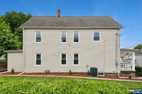 52 Central Avenue Dover Town NJ 07801