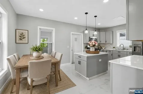 52 Central Avenue Dover Town NJ 07801
