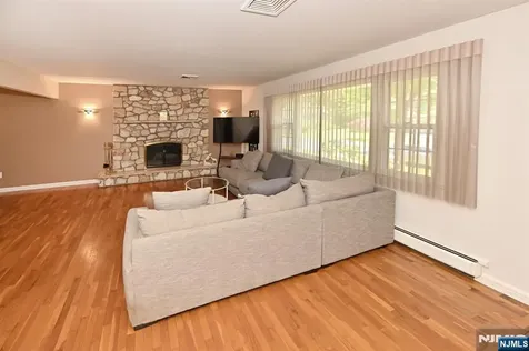 15 Carter Street Norwood NJ 07648