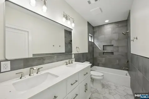 606 5th Street Carlstadt NJ 07072