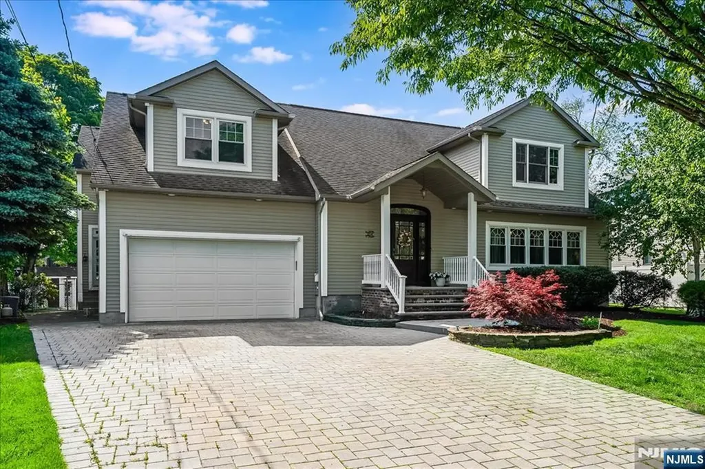 254 Hoppers Lane Paramus NJ 07652