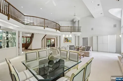 830 Shore Drive Kinnelon Borough NJ 07405
