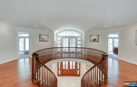 830 Shore Drive Kinnelon Borough NJ 07405