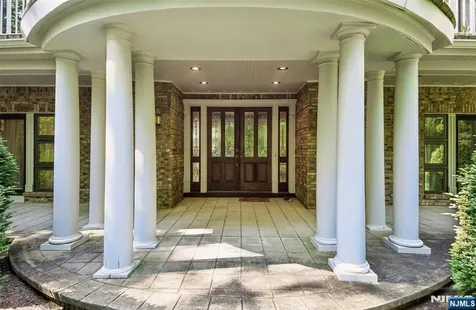 830 Shore Drive Kinnelon Borough NJ 07405
