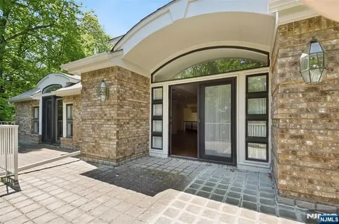 830 Shore Drive Kinnelon Borough NJ 07405