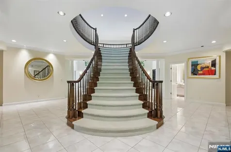830 Shore Drive Kinnelon Borough NJ 07405
