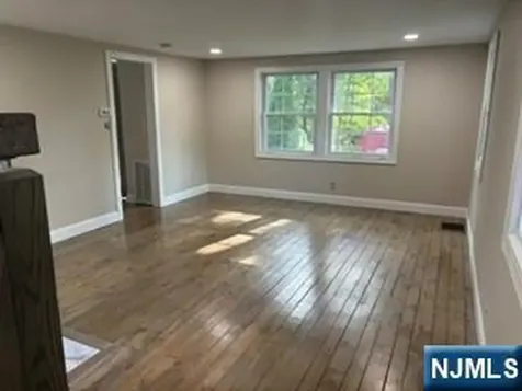 6 Standish Lane Kinnelon Borough NJ 07405