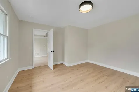 38 Lakeview Avenue Ringwood NJ 07456