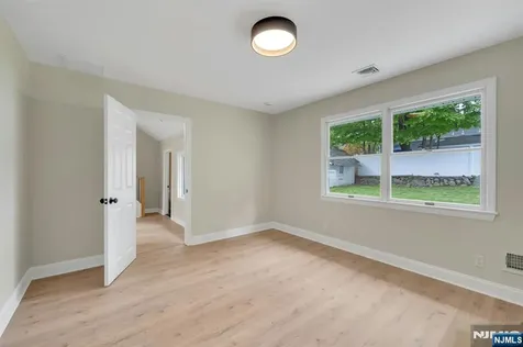 38 Lakeview Avenue Ringwood NJ 07456