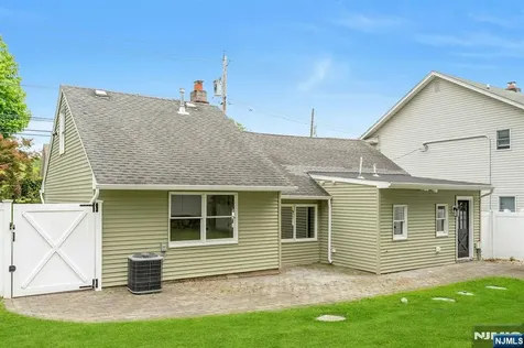 38 Lakeview Avenue Ringwood NJ 07456
