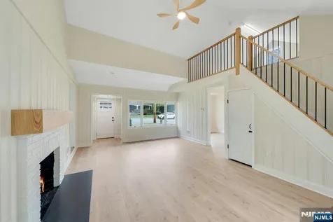 38 Lakeview Avenue Ringwood NJ 07456