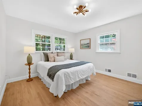 51 Bedford Place Ramsey NJ 07446