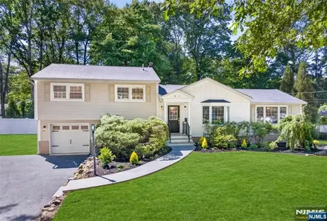 51 Bedford Place Ramsey NJ 07446
