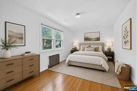 28 Livingston Place Teaneck NJ 07666