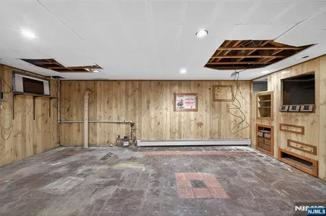 28 Livingston Place Teaneck NJ 07666