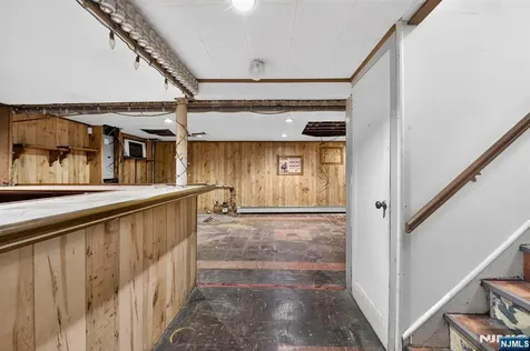 28 Livingston Place Teaneck NJ 07666