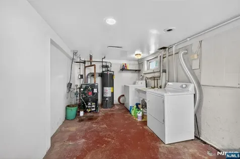 28 Livingston Place Teaneck NJ 07666