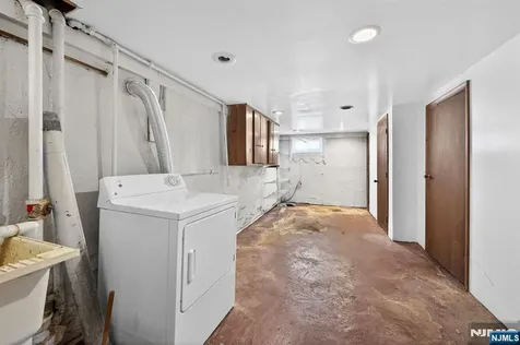 28 Livingston Place Teaneck NJ 07666
