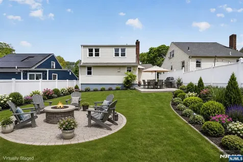 28 Livingston Place Teaneck NJ 07666