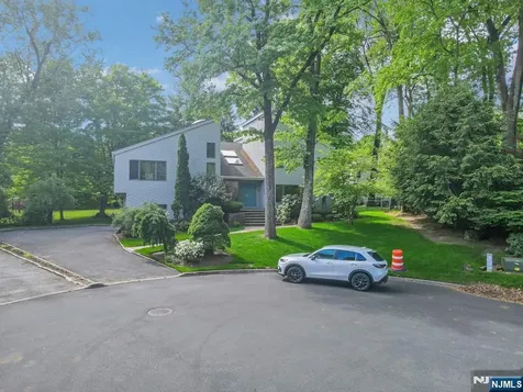 18 Mission Way Tenafly NJ 07670