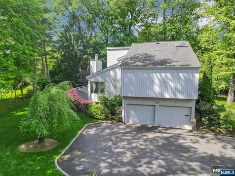 18 Mission Way Tenafly NJ 07670