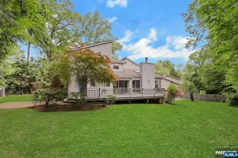 18 Mission Way Tenafly NJ 07670