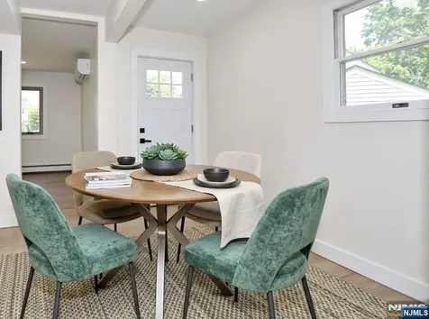 20 Dojean Court Bergenfield NJ 07621