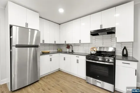 13 Orange Place Irvington NJ 07111
