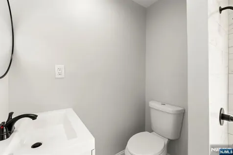 13 Orange Place Irvington NJ 07111